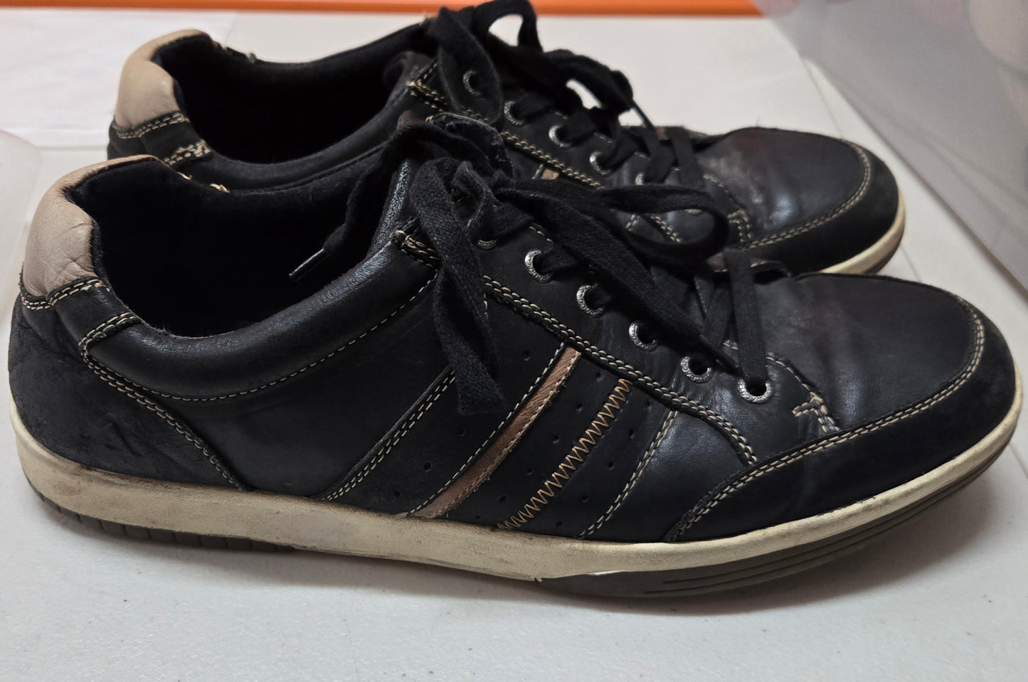 Colorado Voom Mens Shoes Black/Tan Leather Sneakers Size 11 US, 44 EUR, 10 AU/UK