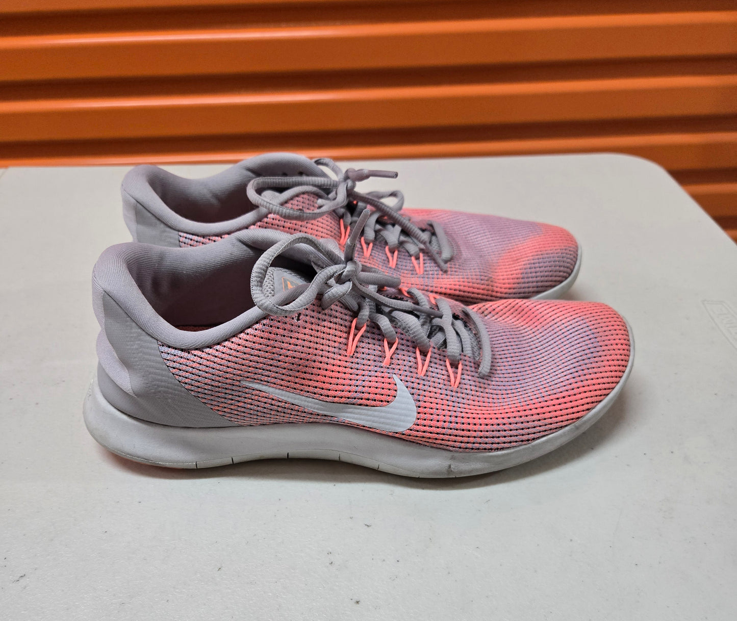 Nike Flex RN 2018 Womens Shoes Peach/Silver Runners Size 11 US, 8.5 UK, 43 EUR