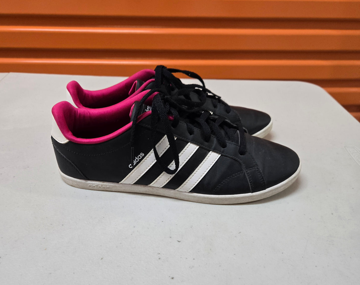 Adidas Neo Coneo QT Womens Shoes Black/White/Pink Trainers Size 9 US, 41 1/3 EU, 7.5 UK