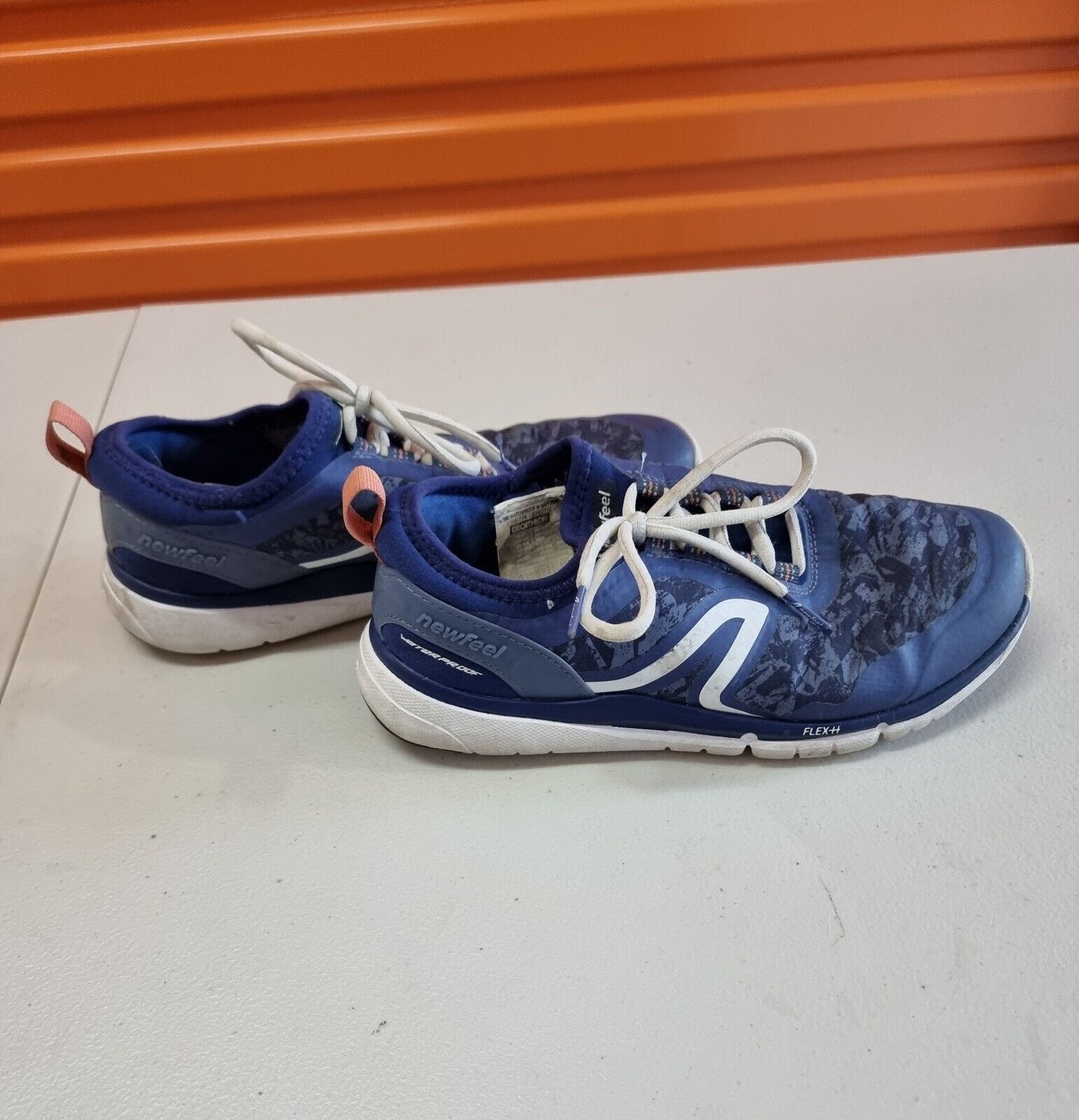 Decathlon Newfeel Womens Shoes Waterproof Navy Blue Size 5.5 US, 3 UK, 36 EUR