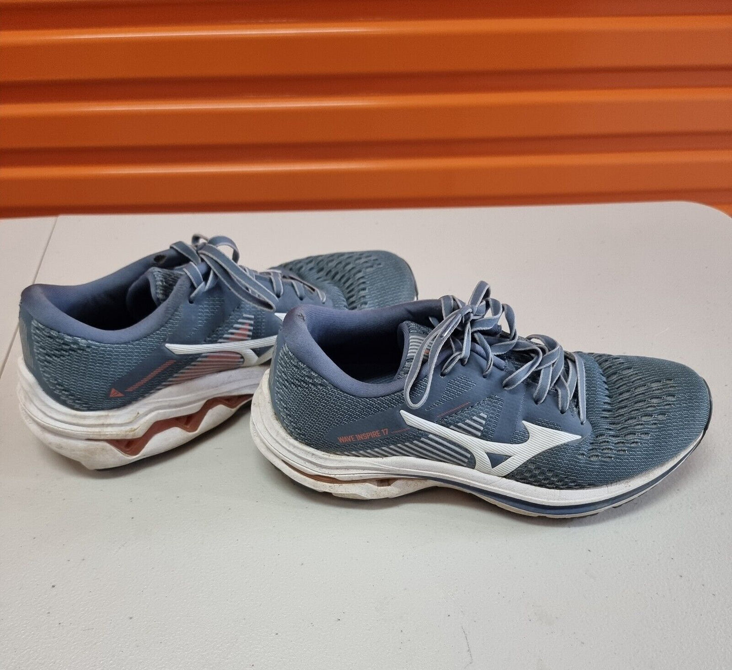 Mizuno Wave Inspire 17 Womens Shoes Steel Blue Runners Size 8.5 US, 6 UK, 39 EUR