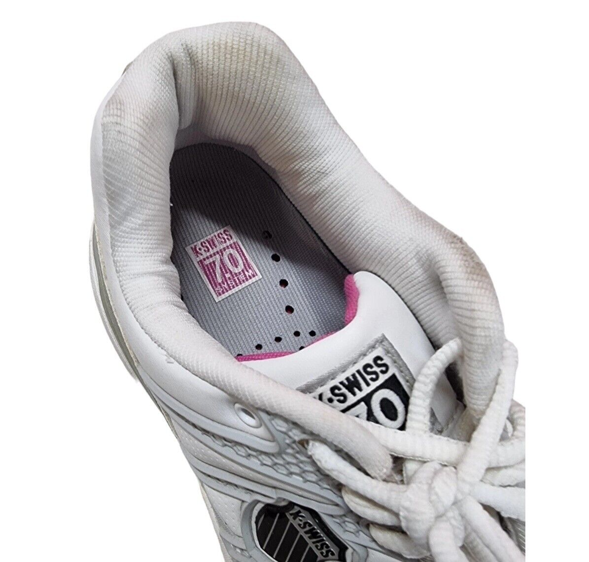K-Swiss Women's Defier DS Tennis Shoes White Sneakers Size 11 US, 9 UK, 43 🎾
