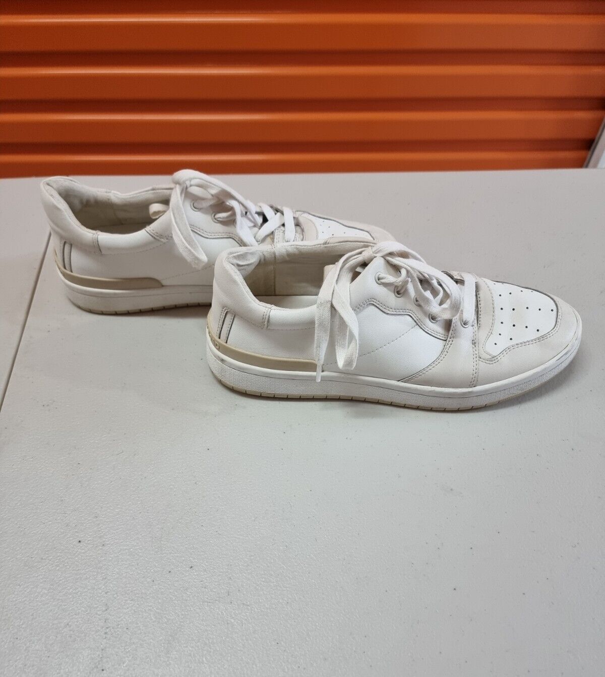Country Road Womens Sneakers Leather White/Beige Shoes Size 9.5 US, 7 UK, 41 EUR