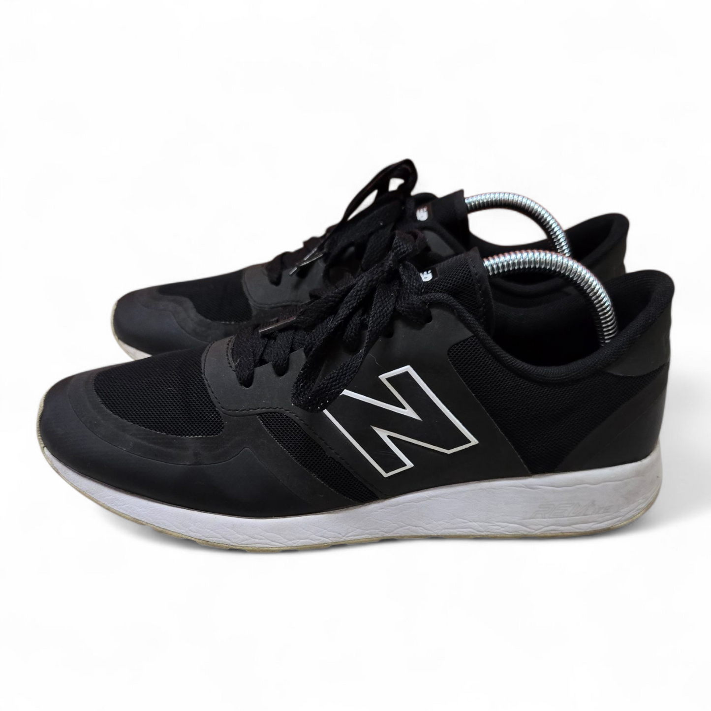 New Balance 420 Mens Shoes Black Runners Size 9.5 US, 9 UK, 43 EUR