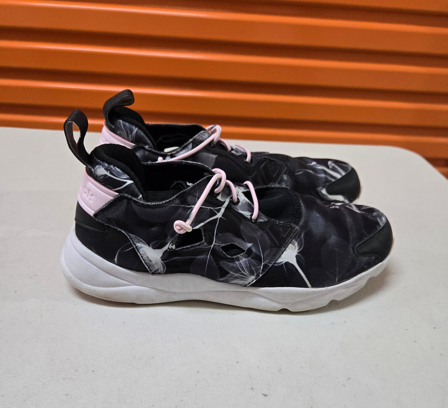 REEBOK Furylite Graphic Pink Womens Shoes Size 8 US, 5.5 UK, 38.5 EUR
