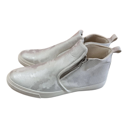 PLANET SHOES Polly Womens Silver Sneakers Side Zip Shoes Size 11 AU, 42 EUR