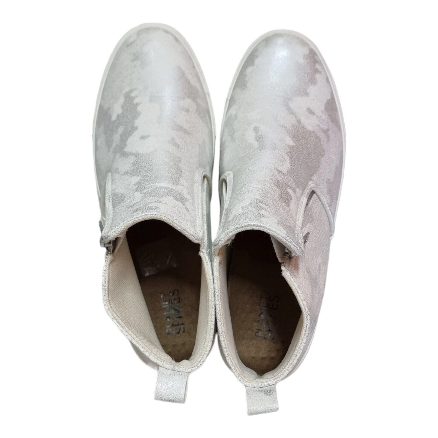 PLANET SHOES Polly Womens Silver Sneakers Side Zip Shoes Size 11 AU, 42 EUR